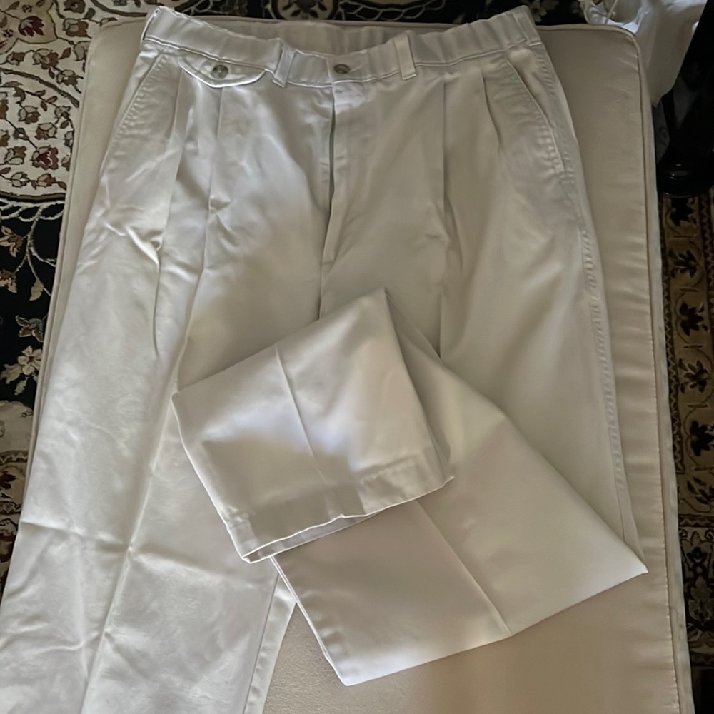 Men’s khaki trousers slacks (33x32)